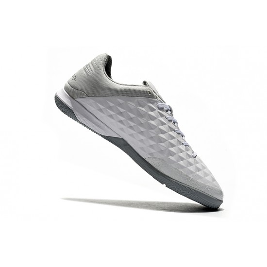 Scarpe da calcio Nike Tiempo Lunar Legend VIII Pro IC Bianca Argento