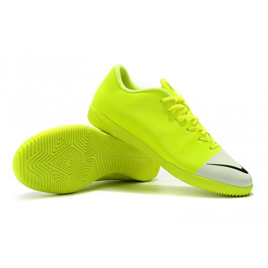 Scarpe da calcio Nike Vaporx 12CLUB IC Verde Fluo Bianca