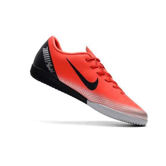 Scarpe da calcio Nike Vaporx 12CLUB IC Rosso Argento